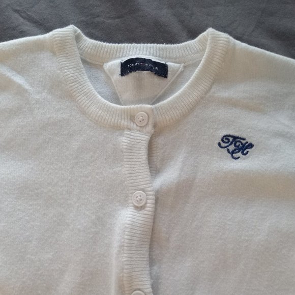 Tommy Hilfiger top - Picture 2 of 4